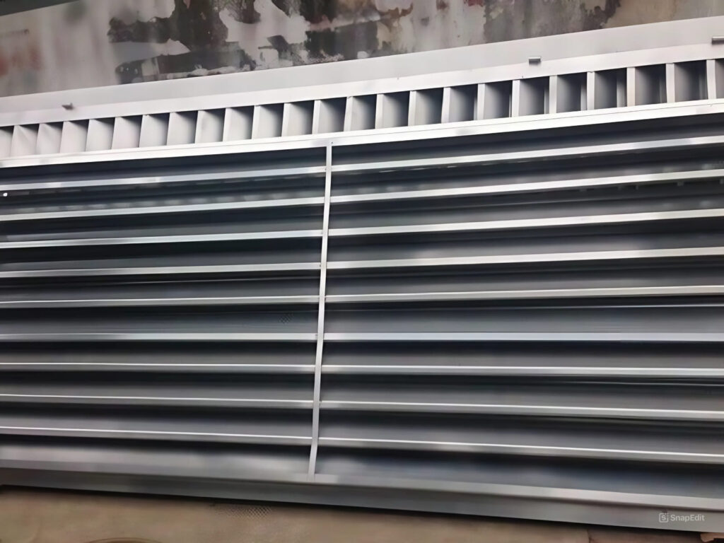 Cửa Chớp Lật Sắt 4 Cửa chớp sắt - Hàng Công Trình